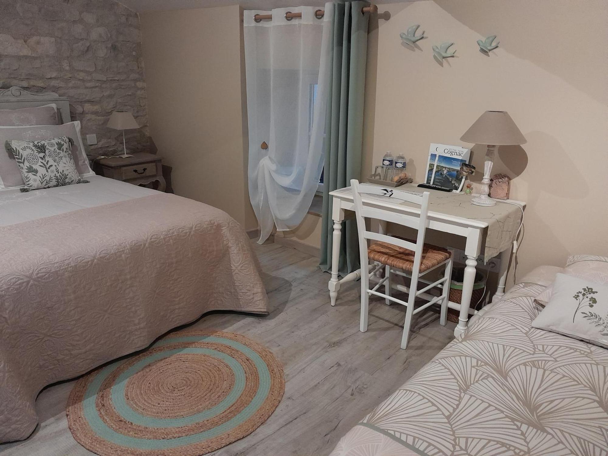 La Douce Charentaise Bed & Breakfast Mérignac Exterior photo